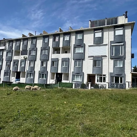 Lina Hotel apartamentowy 3*